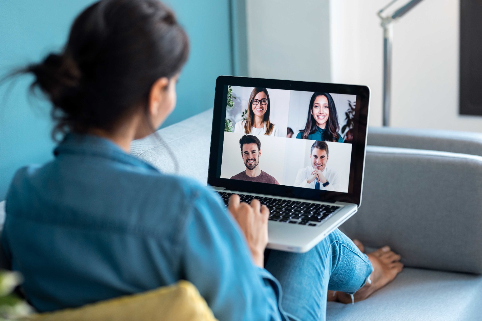 Why Choose Our 5G Mobile Plans for Video Calling in the UAE